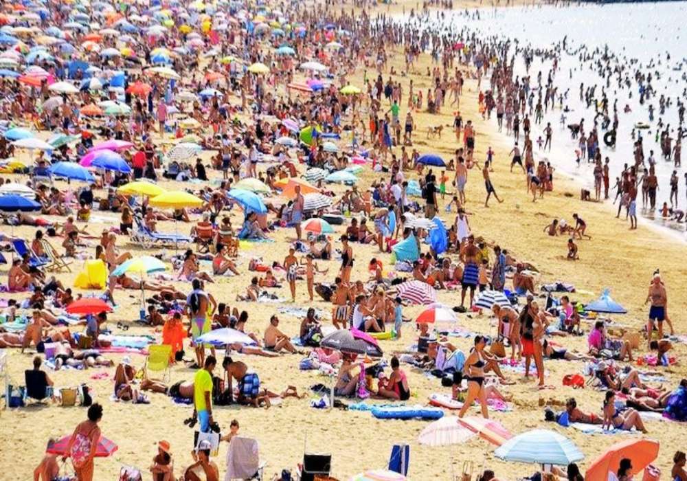 Five Such Beaches Of The World Which Are Crowded With Tourists All Year Round